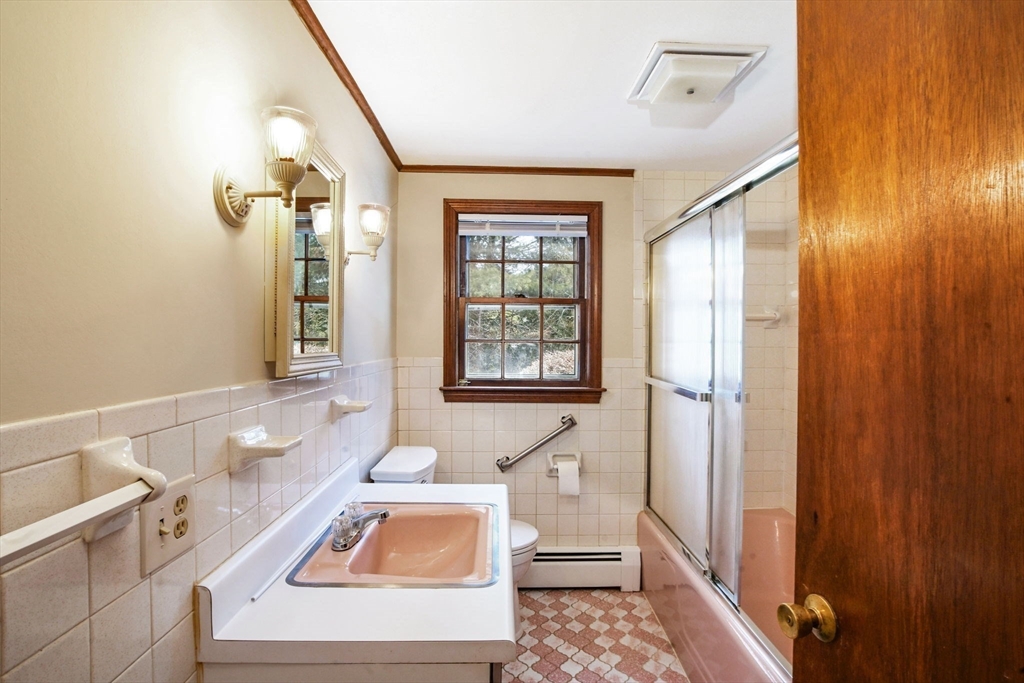 48 Captain Noyes Road Yarmouth, MA 02664 - Photo 13 of 31