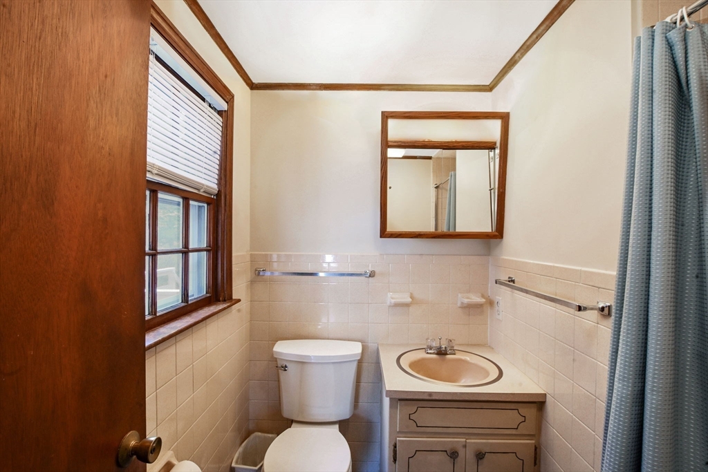 48 Captain Noyes Road Yarmouth, MA 02664 - Photo 17 of 31