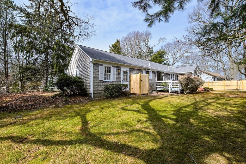 48 Captain Noyes Road Yarmouth, MA 02664 - Photo 22 of 31
