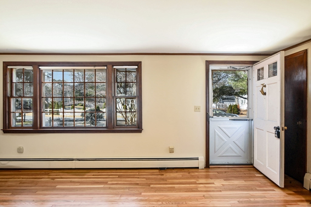 48 Captain Noyes Road Yarmouth, MA 02664 - Photo 5 of 31