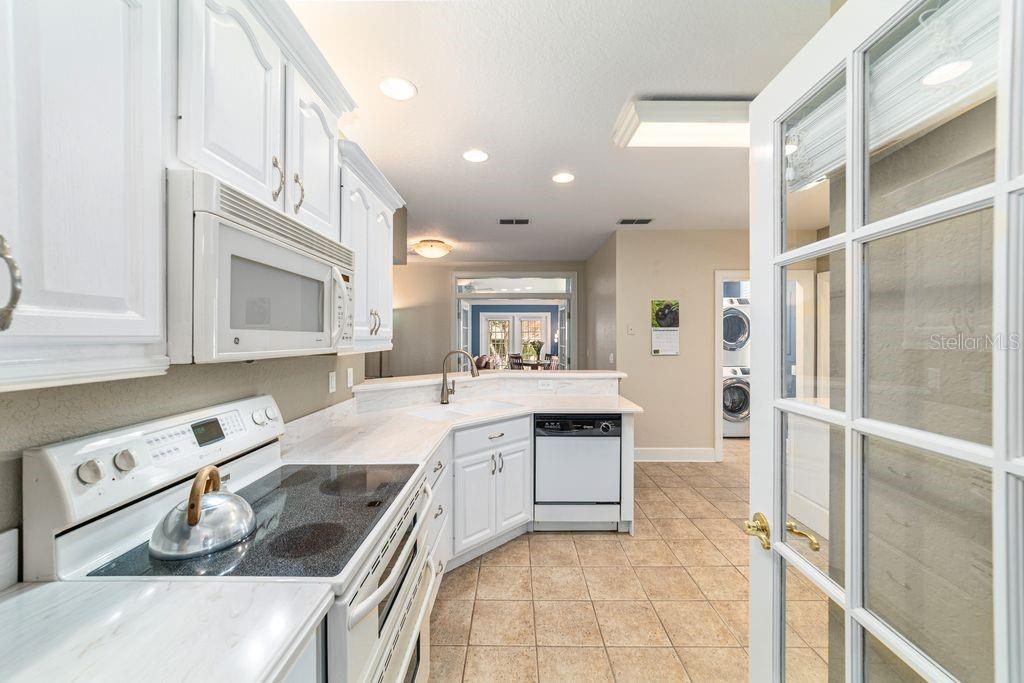 905 Southeast 12th Street Ocala, FL 34471 - Photo 8 of 45
