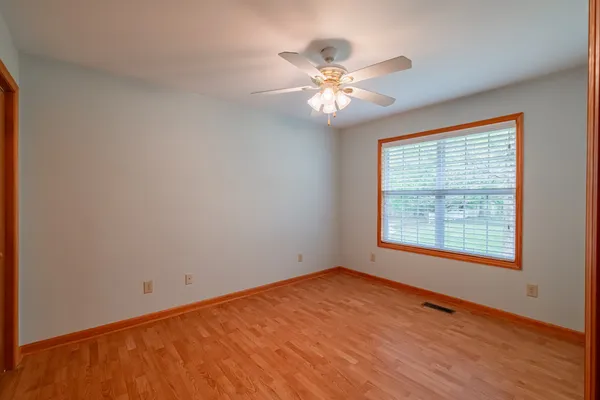 $414,400 | 1927 Laurel Lake Drive, Monteagle, TN 37356
