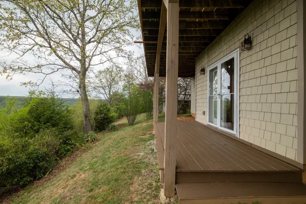$414,400 | 1927 Laurel Lake Drive, Monteagle, TN 37356