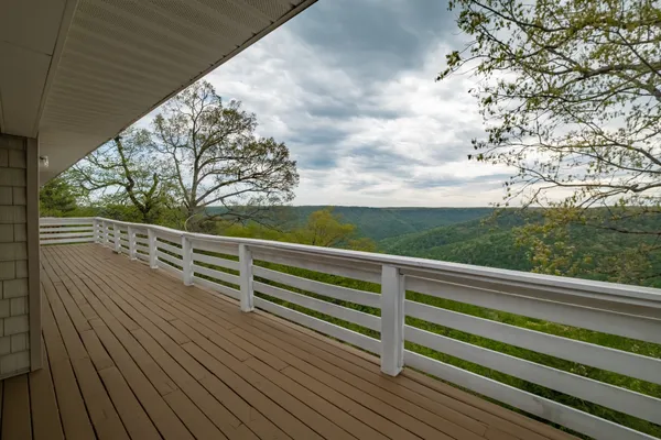 $414,400 | 1927 Laurel Lake Drive, Monteagle, TN 37356