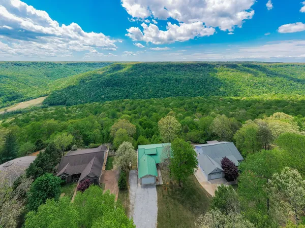 $414,400 | 1927 Laurel Lake Drive, Monteagle, TN 37356