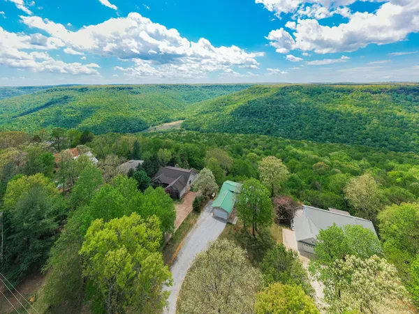 $414,400 | 1927 Laurel Lake Drive, Monteagle, TN 37356
