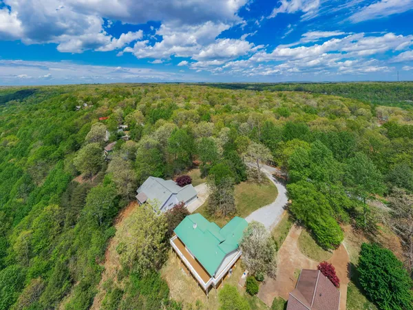 $414,400 | 1927 Laurel Lake Drive, Monteagle, TN 37356
