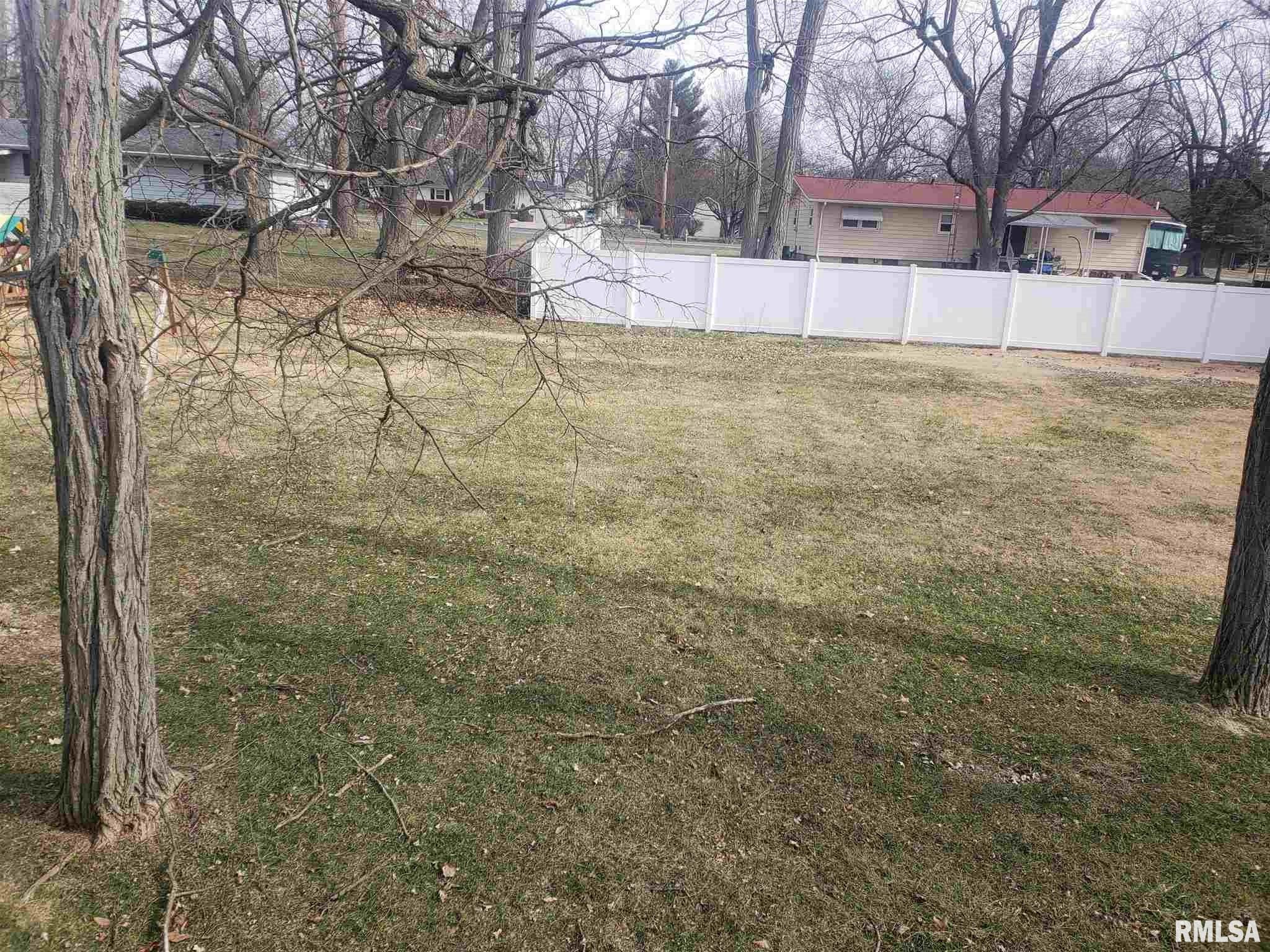 52 Lynette Place Decatur, IL 62526 - Photo 29 of 34