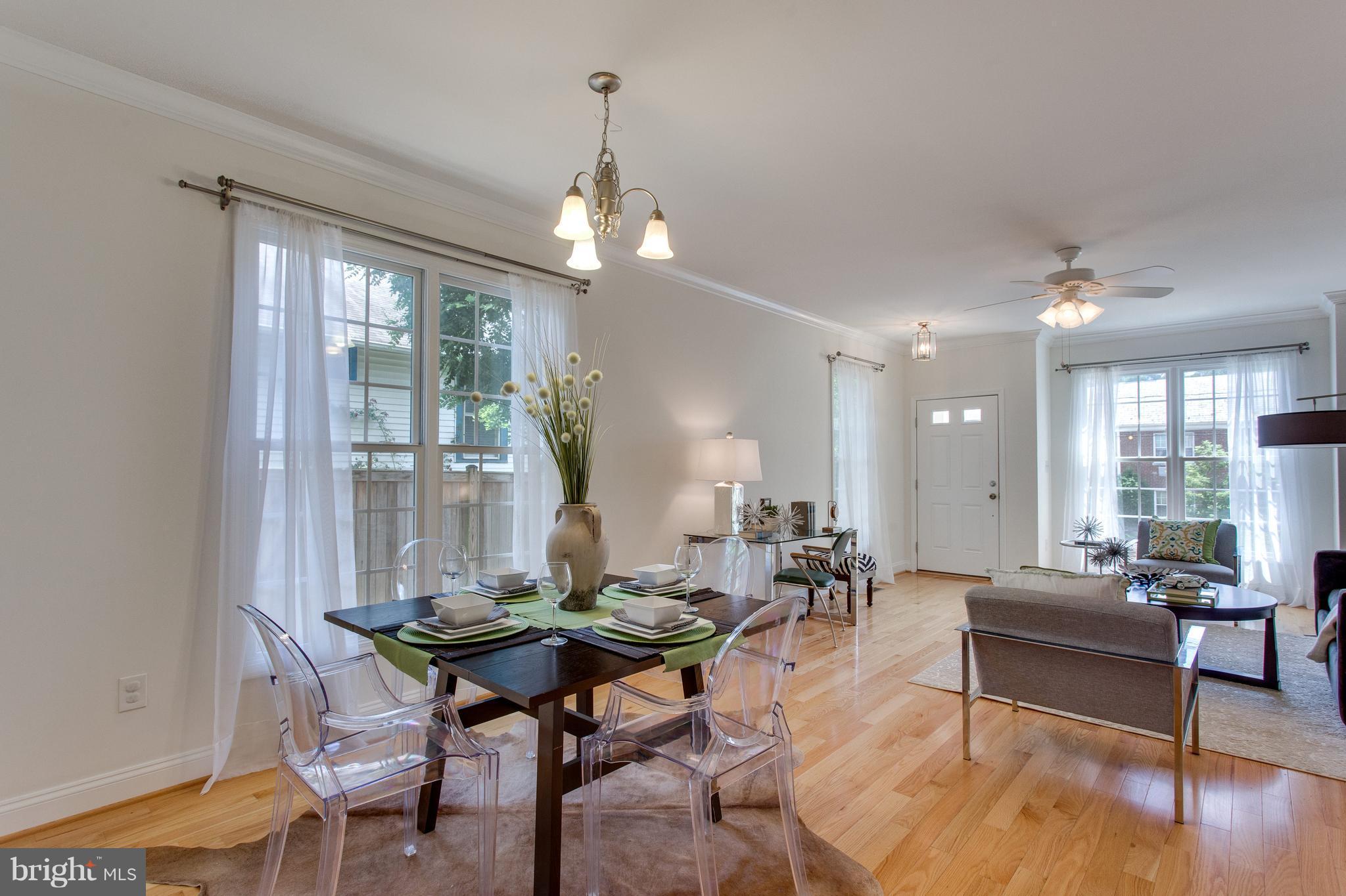 112 West Glebe Road, Unit A Alexandria, VA 22305 - Photo 8 of 30 Combined living and dining
