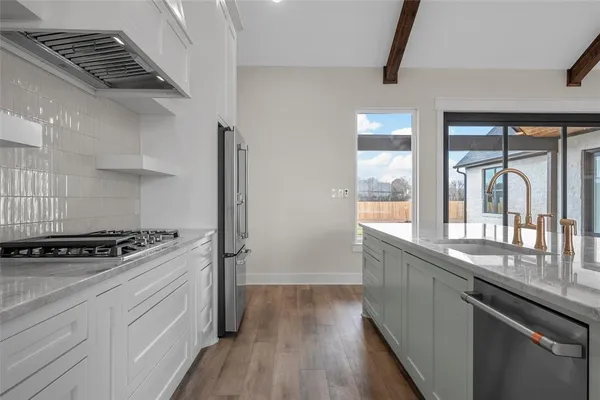 $925,000 | 429 Toledo Bnd Loop, McGregor, TX 76657