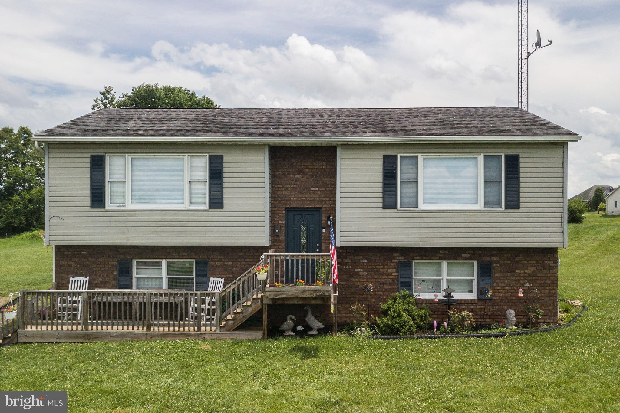 637 Teeter Road Littlestown, PA 17340 - Photo 2 of 33