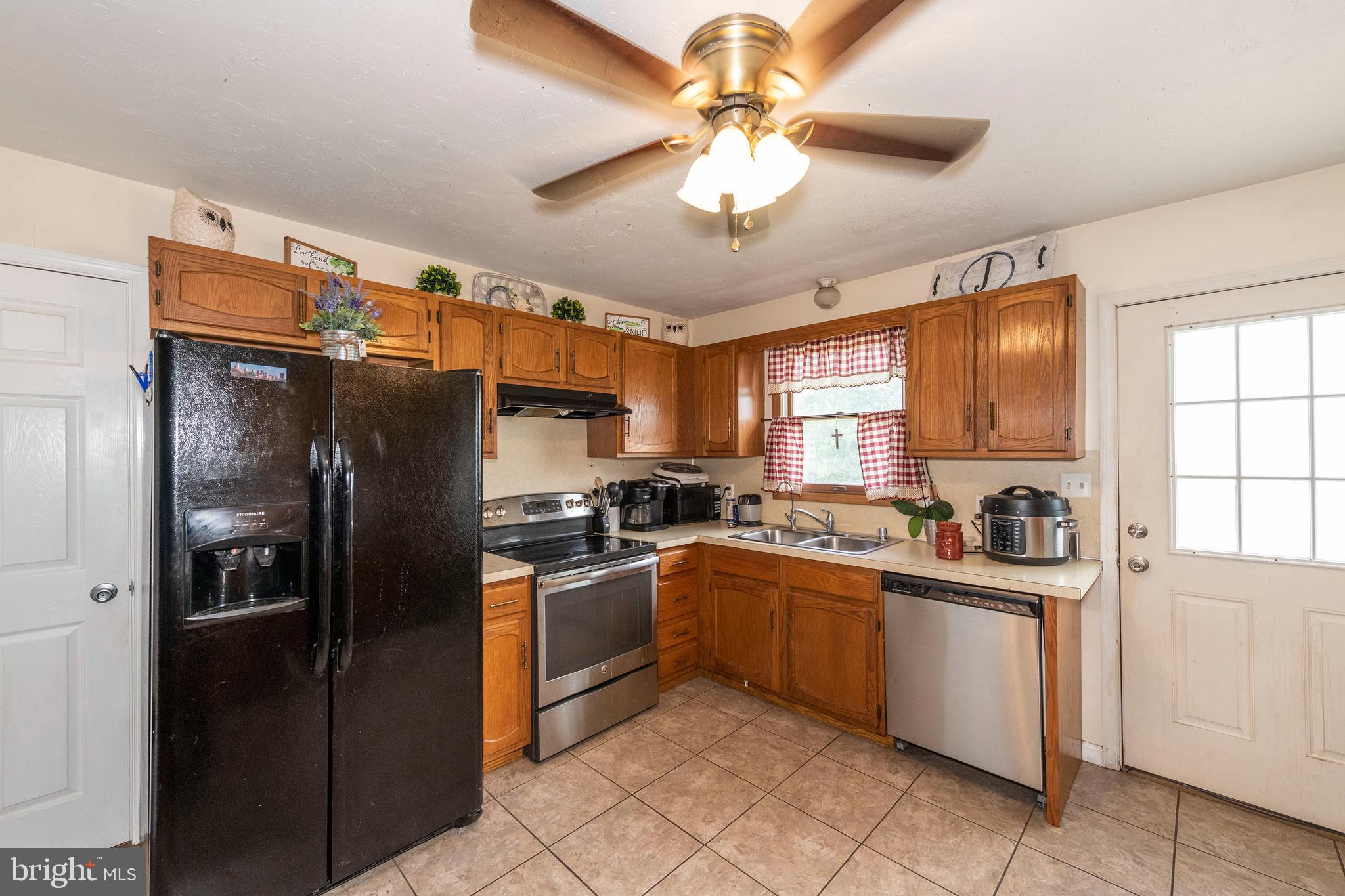 637 Teeter Road Littlestown, PA 17340 - Photo 15 of 33