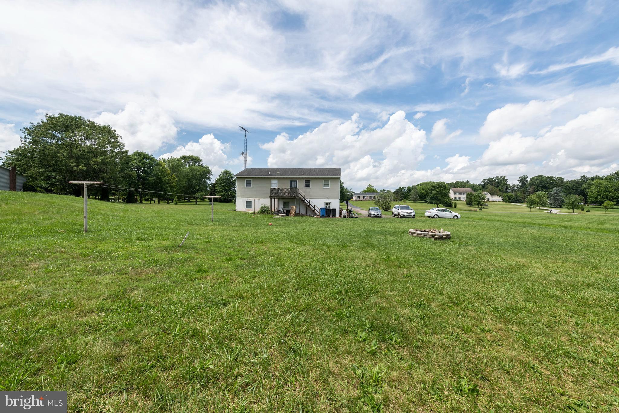 637 Teeter Road Littlestown, PA 17340 - Photo 3 of 33