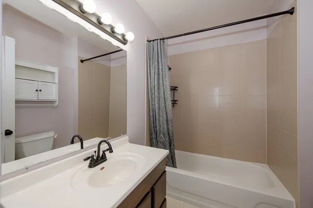 $300,000 | 511 Armstrong Street, Morris, IL 60450