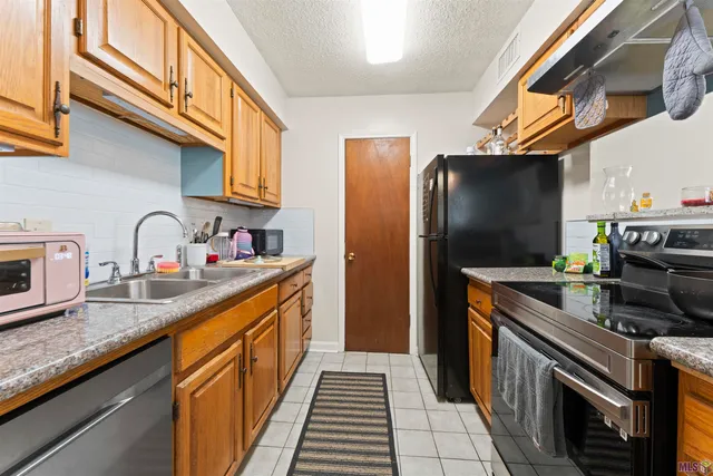 $132,000 | 1805 South Brightside View Drive, Unit C, Baton Rouge, LA 70820