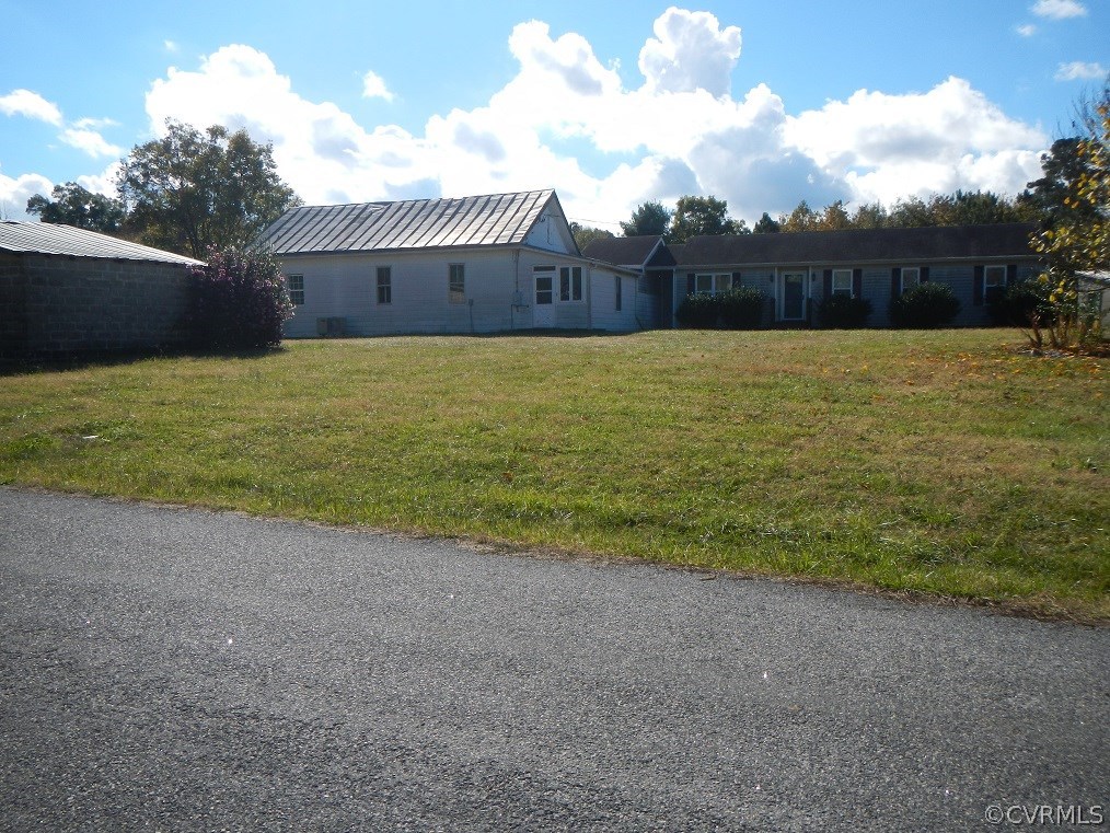 199 Fairview Road Blackstone, VA 23824 - Photo 3 of 38 Gallery Image 3