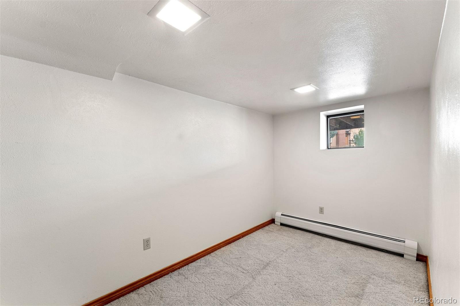 229 Highway 8 Morrison, CO 80465 - Photo 23 of 34 a view of room