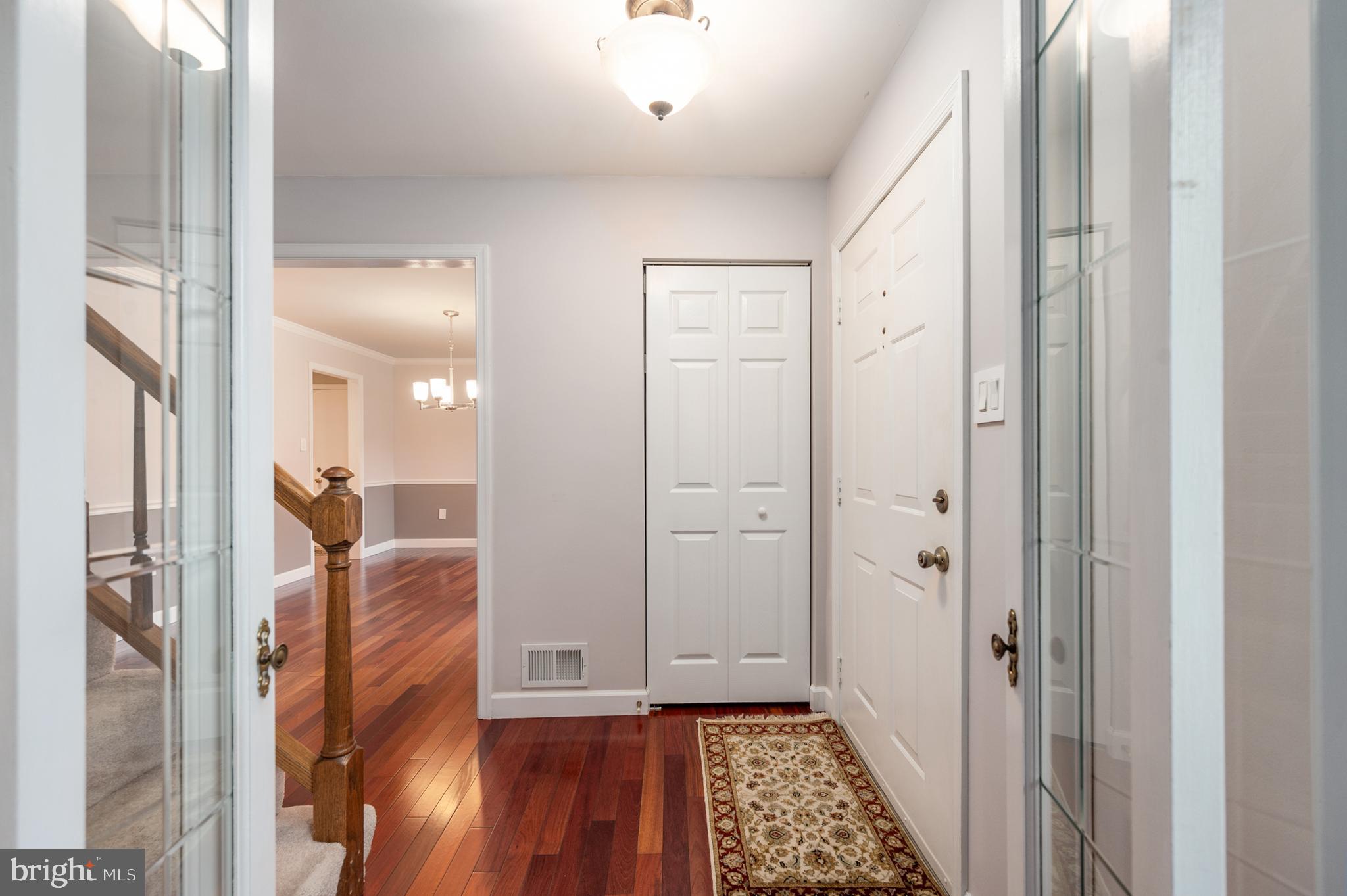 7609 Bertito Lane Springfield, VA 22153 - Photo 5 of 63 Foyer view with hall coat closet.