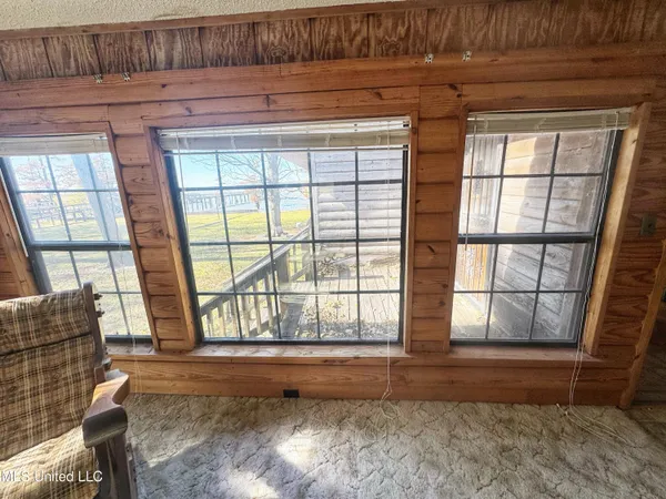 $220,000 | 4660 Moon Lake Road, Coahoma, MS 38617