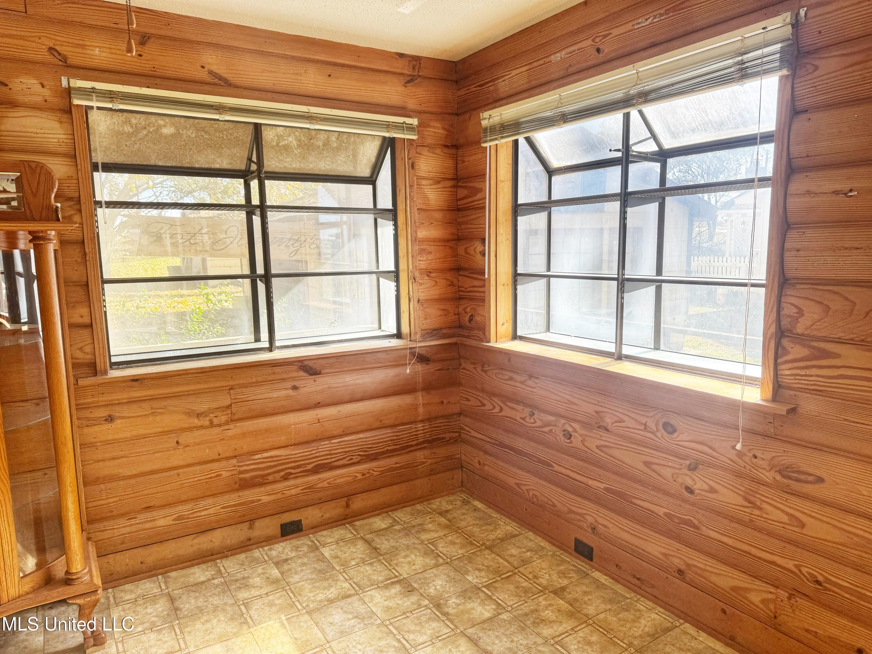 4660 Moon Lake Road Dundee, MS 38626 - Photo 15 of 25 IMG_1175