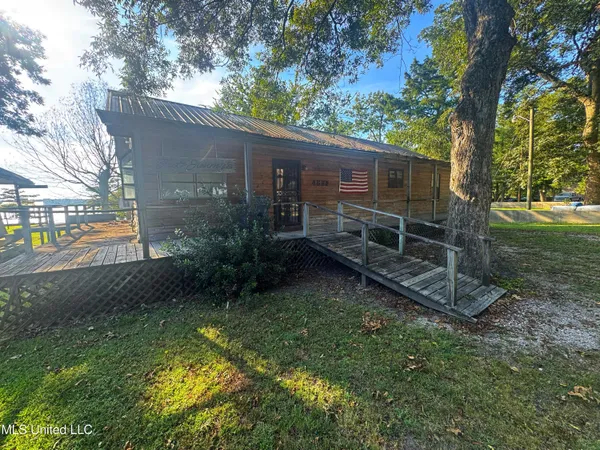 $220,000 | 4660 Moon Lake Road, Coahoma, MS 38617