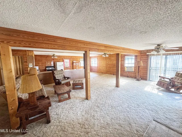 $220,000 | 4660 Moon Lake Road, Dundee, MS 38626