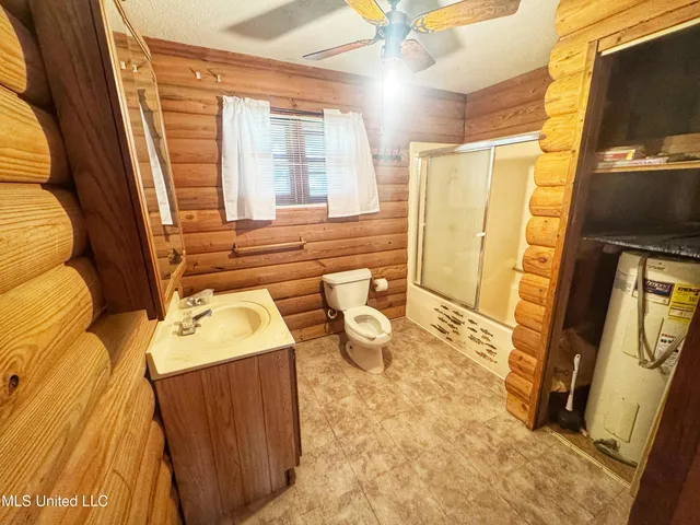 $220,000 | 4660 Moon Lake Road, Dundee, MS 38626