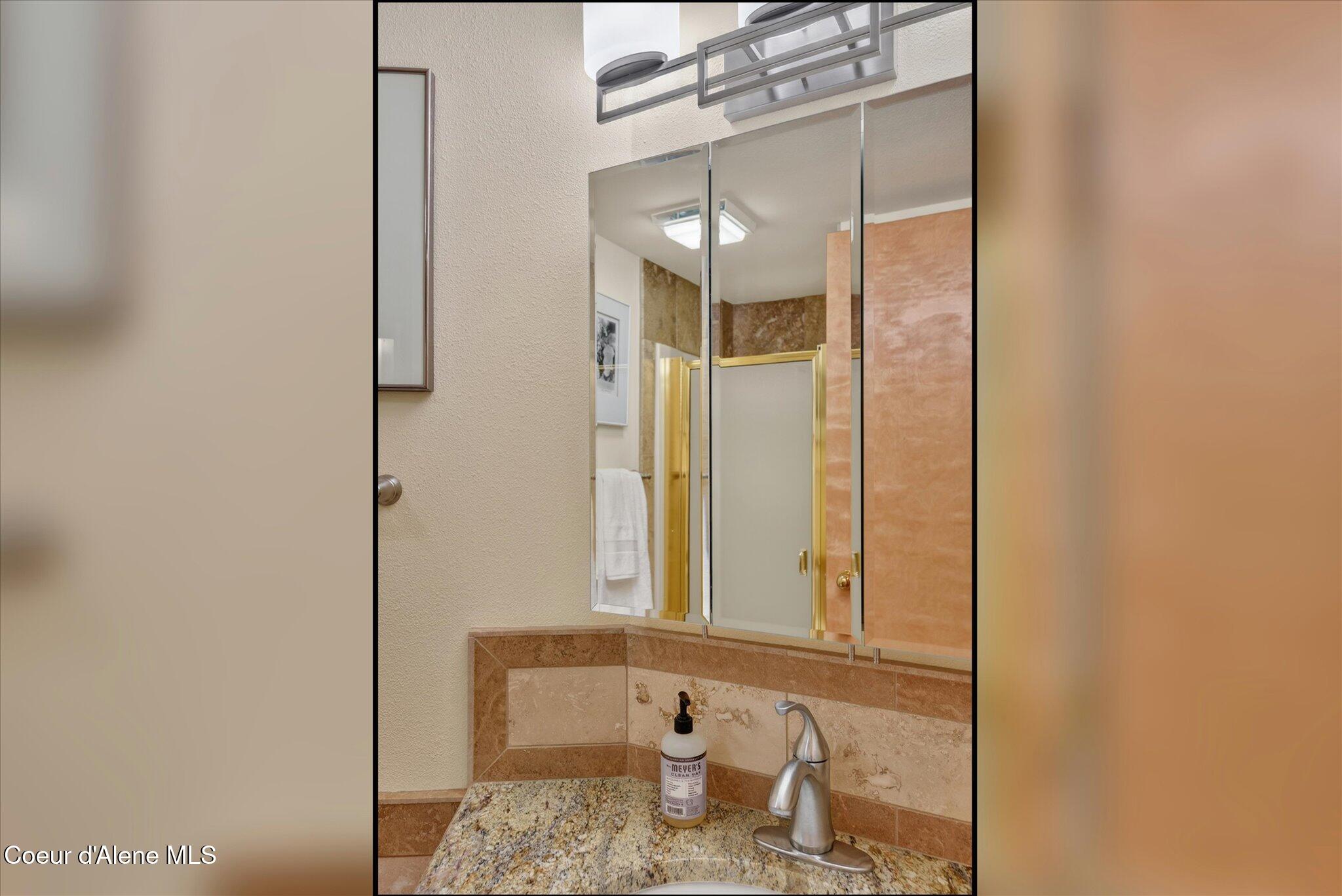 155 Crystal Springs Road, Unit 401 Sandpoint, ID 83864 - Photo 29 of 39 42-126041847