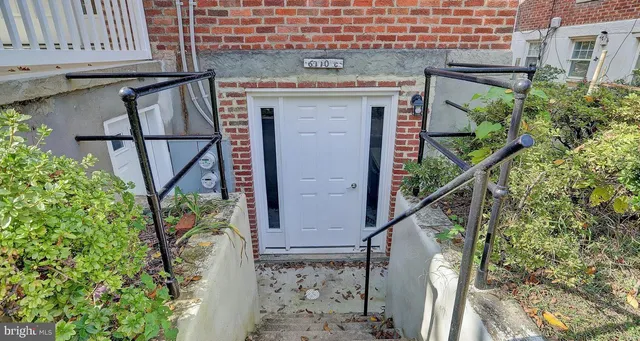 $1,295 | 6110 41st Avenue, Unit C, Hyattsville, MD 20782