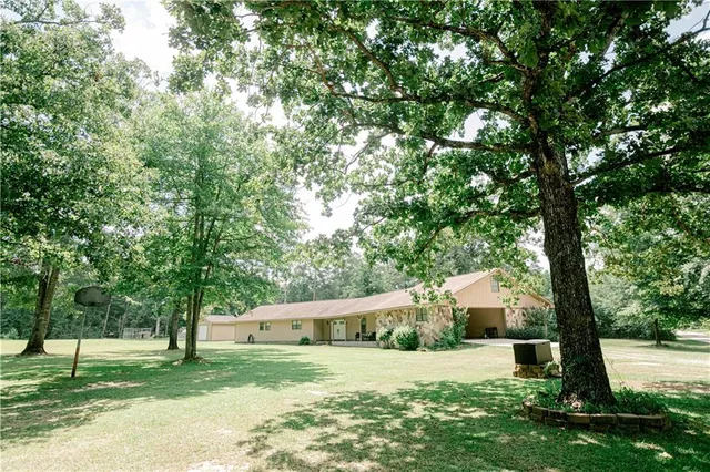 $320,000 | 25284 Lake Choctaw Road, Franklinton, LA 70438