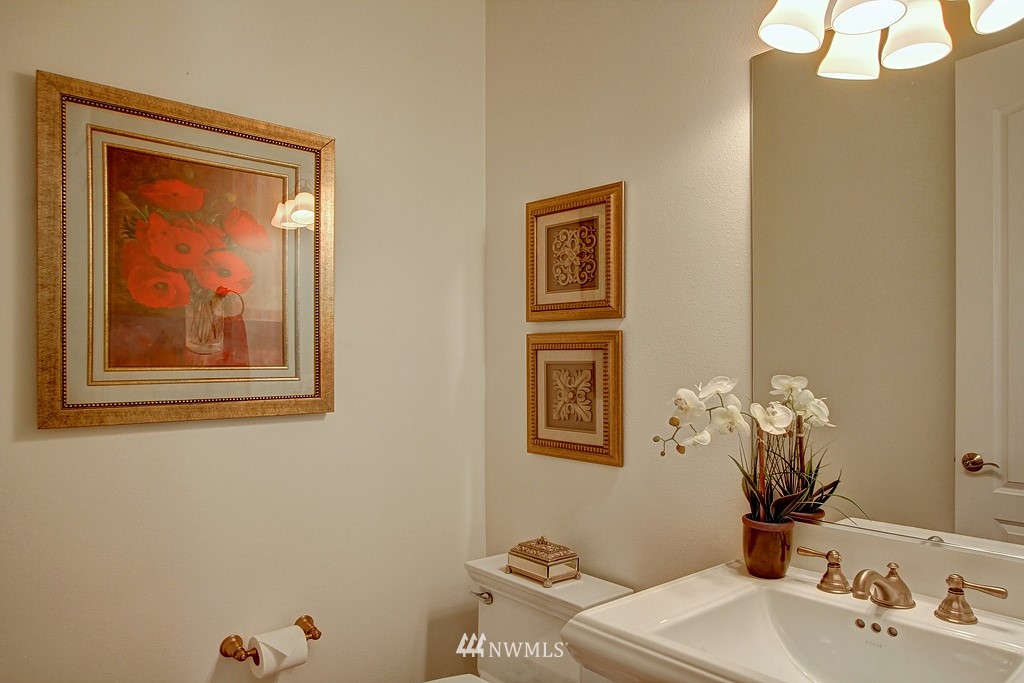 24025 Northeast Adair Road Redmond, WA 98053 - Photo 14 of 23 Gallery Image 14