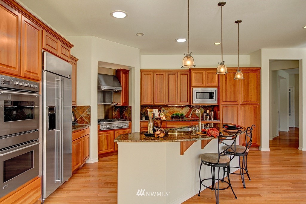 24025 Northeast Adair Road Redmond, WA 98053 - Photo 5 of 23 Gallery Image 5