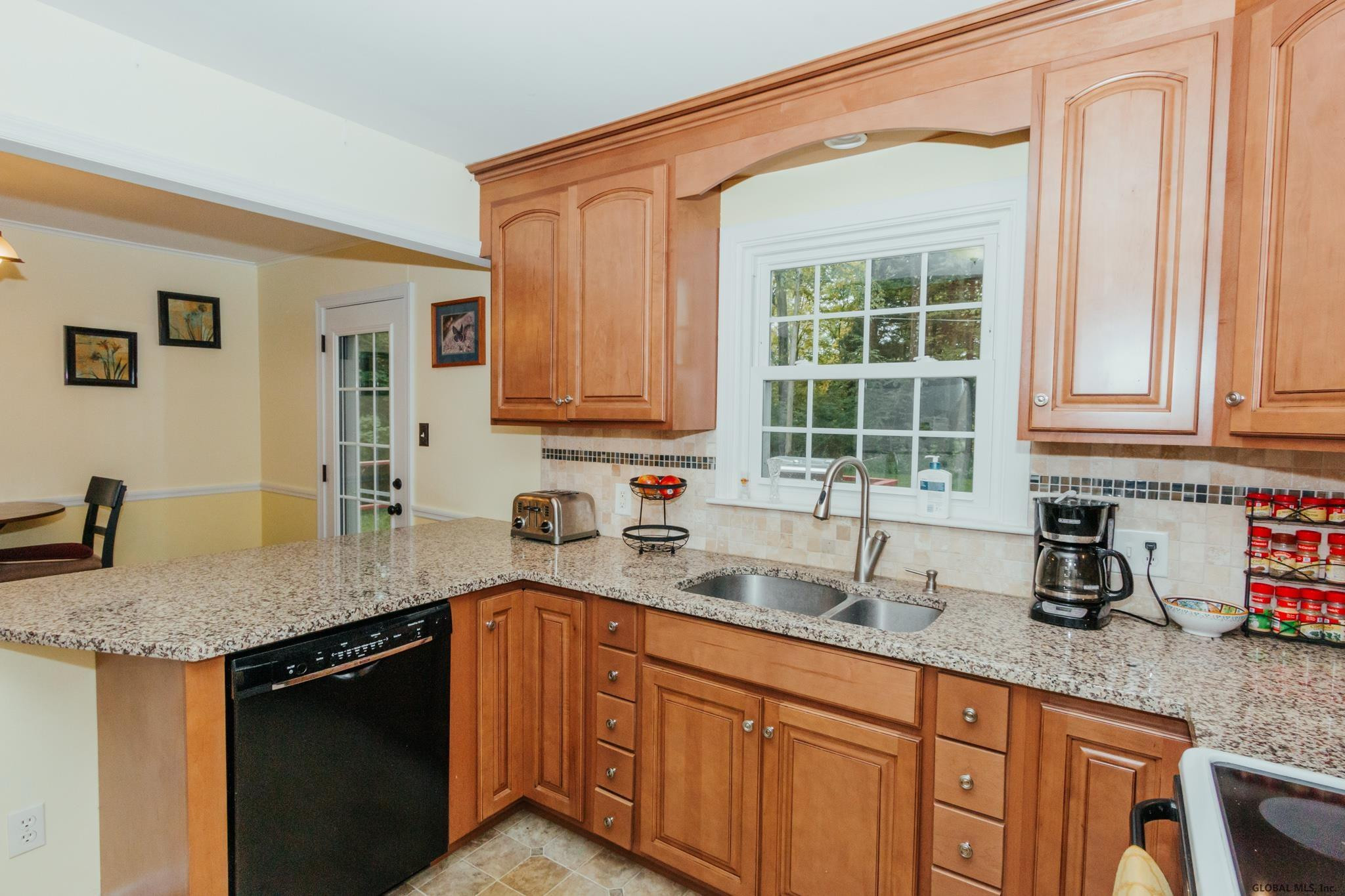 42 Witbeck Drive Glenville, NY 12302 - Photo 11 of 32 Photo 11