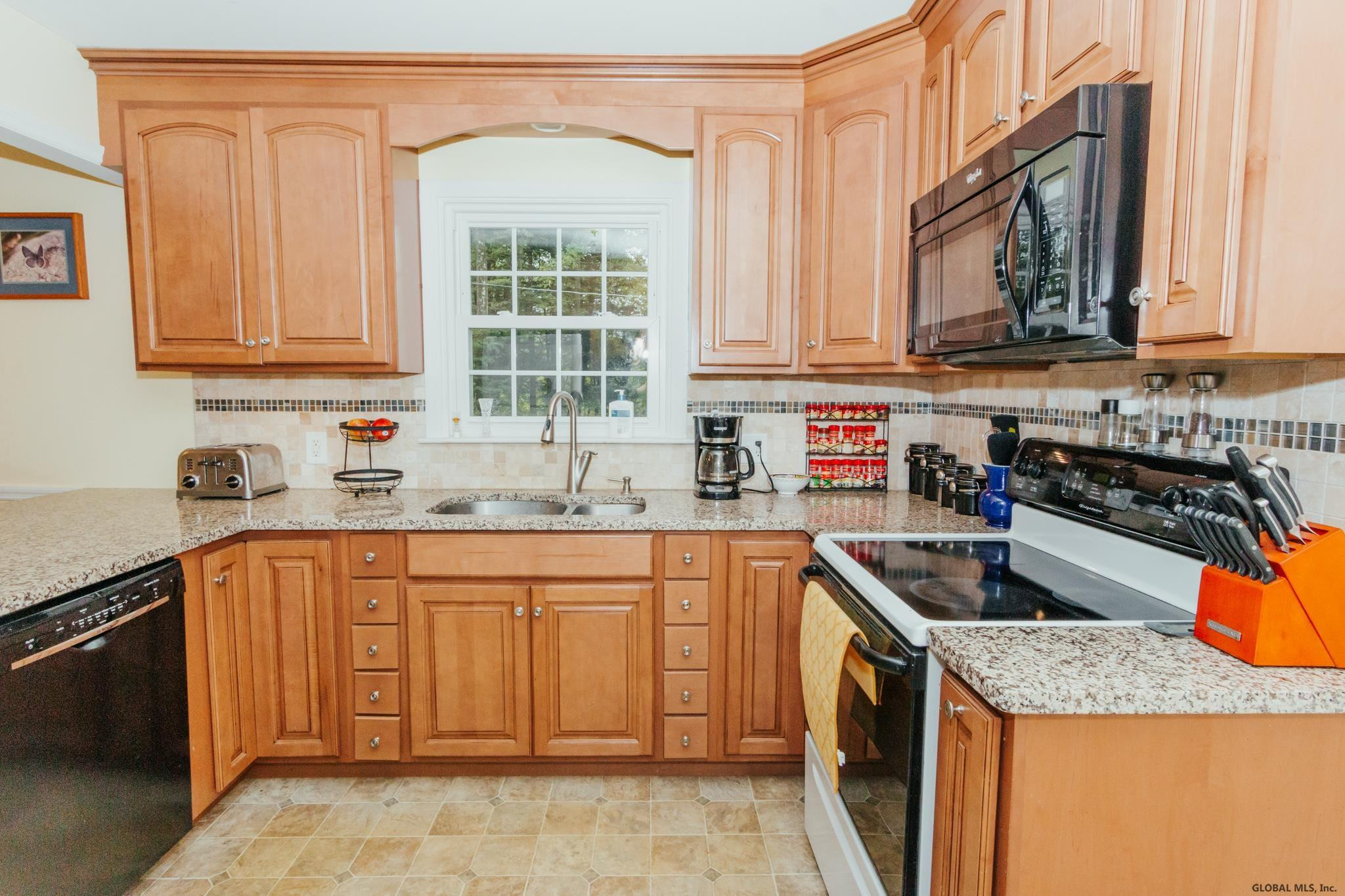 42 Witbeck Drive Glenville, NY 12302 - Photo 12 of 32 Photo 12