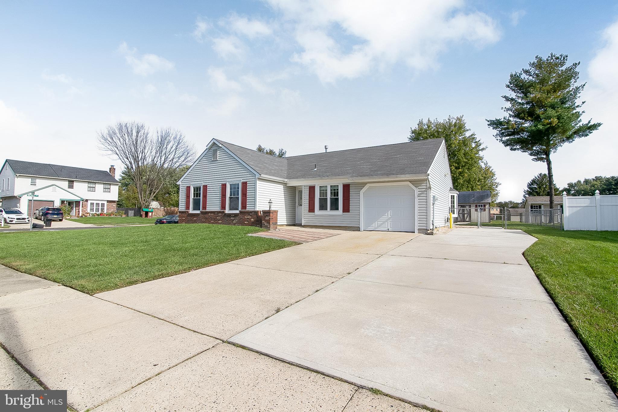64 Dover Road Westampton, NJ 08060 - Photo 2 of 37