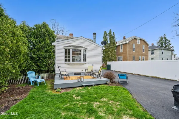 $314,900 | 14 Kelton Court, Albany, NY 12209
