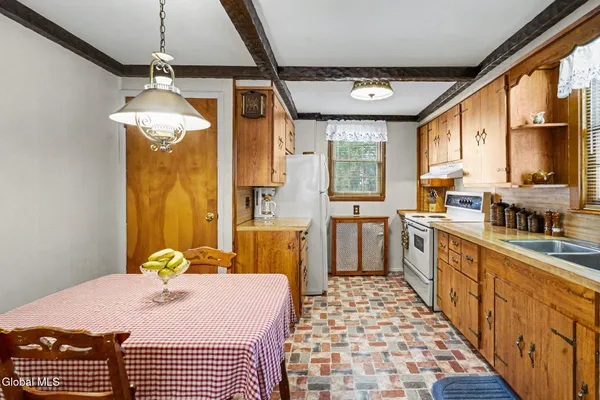 $314,900 | 14 Kelton Court, Albany, NY 12209