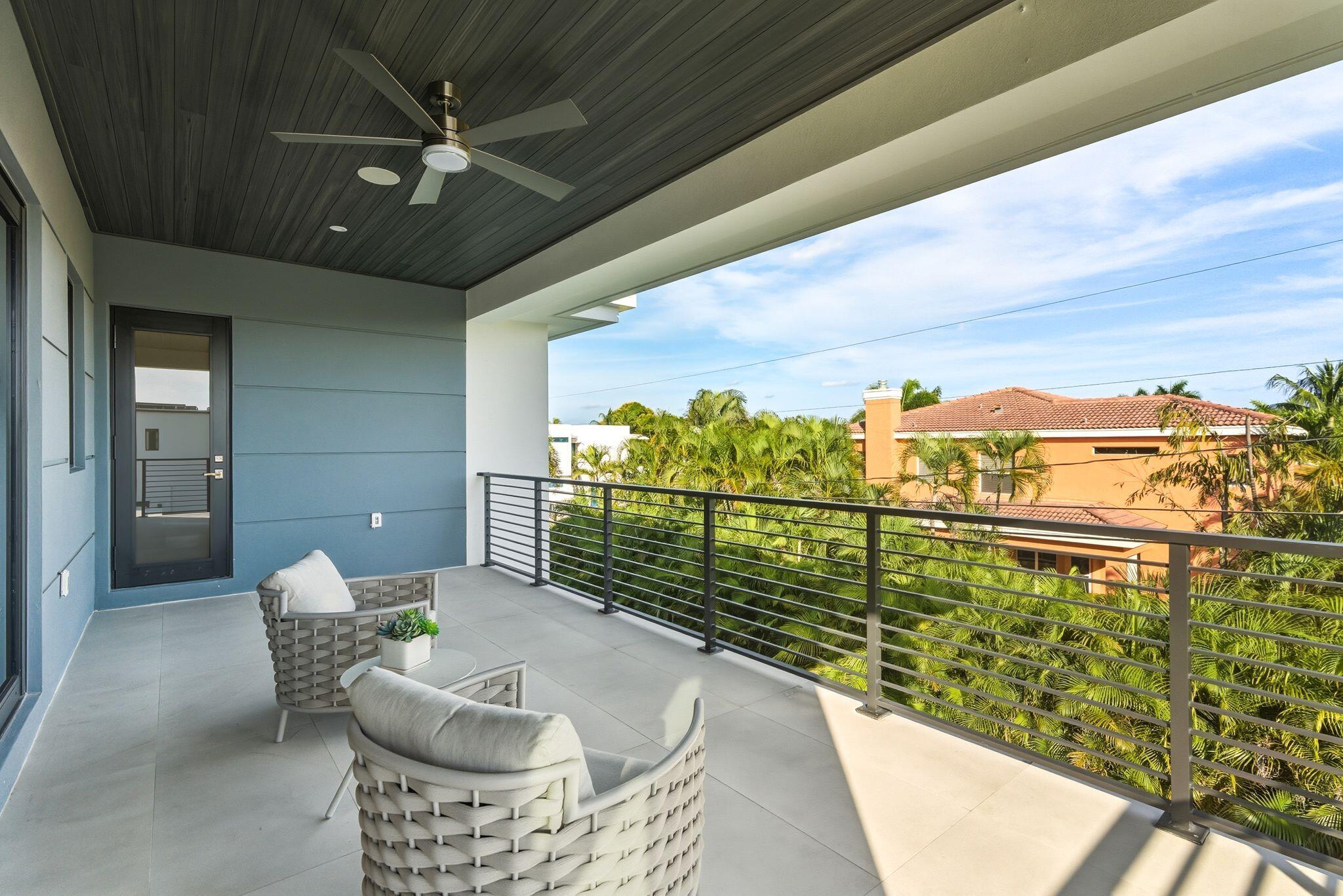 1050 Northeast 3rd Avenue Boca Raton, FL 33432 - Photo 56 of 63 1050 NE 3rd Ave Boca Raton FL-88