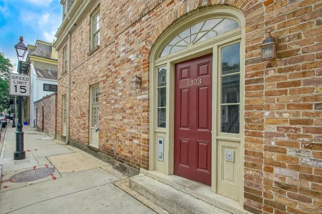 $1,450 | 1323 Dauphine Street, Unit 3, New Orleans, LA 70116