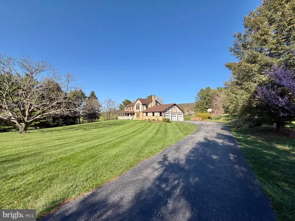 $889,000 | 8001 Mapleville Road, Boonsboro, MD 21713