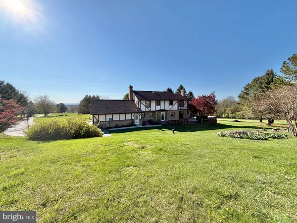 $889,000 | 8001 Mapleville Road, Boonsboro, MD 21713