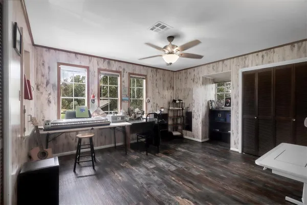 $217,500 | 443 West Borel Drive, Lake Charles, LA 70611