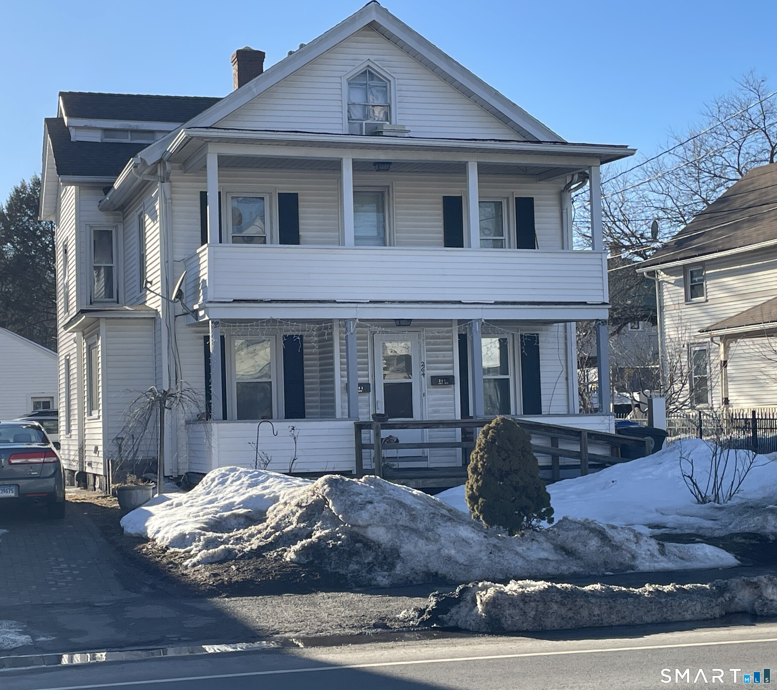 Welcome Home to 264 S. Main St