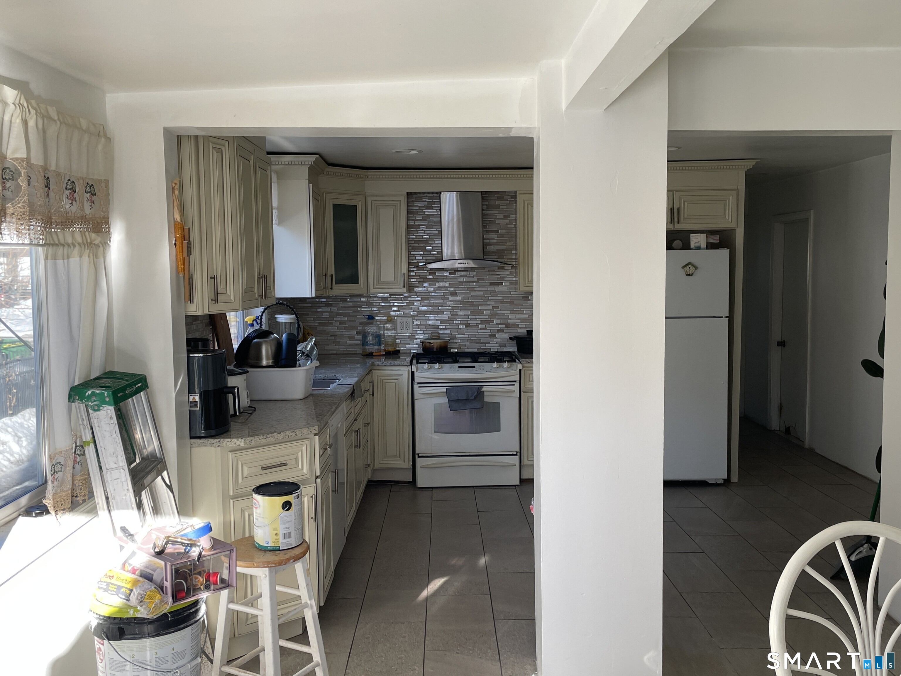 264 South Main Street Torrington, CT 06790 - Photo 11 of 39 First Floor Kitchen