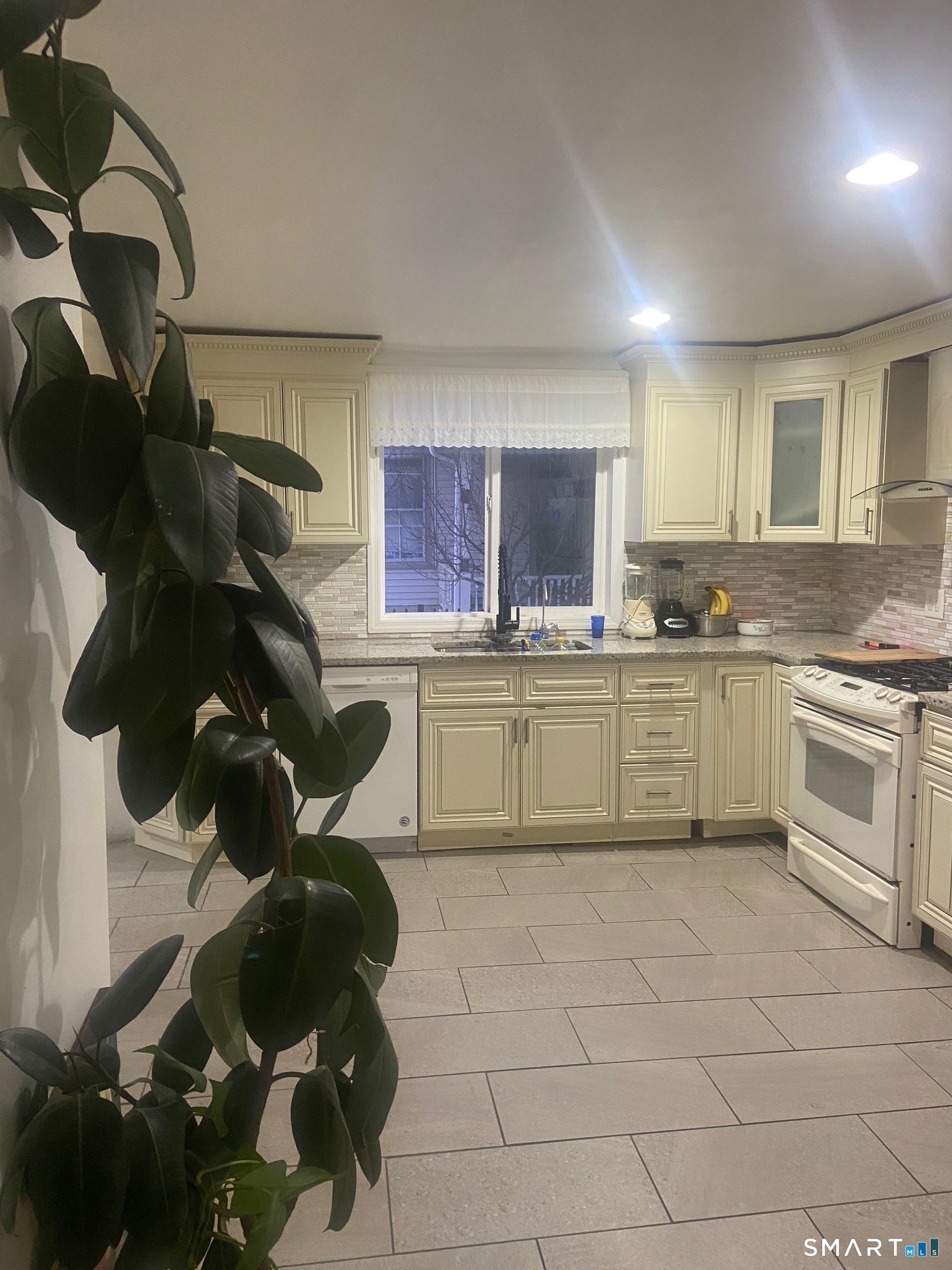 264 South Main Street Torrington, CT 06790 - Photo 13 of 39