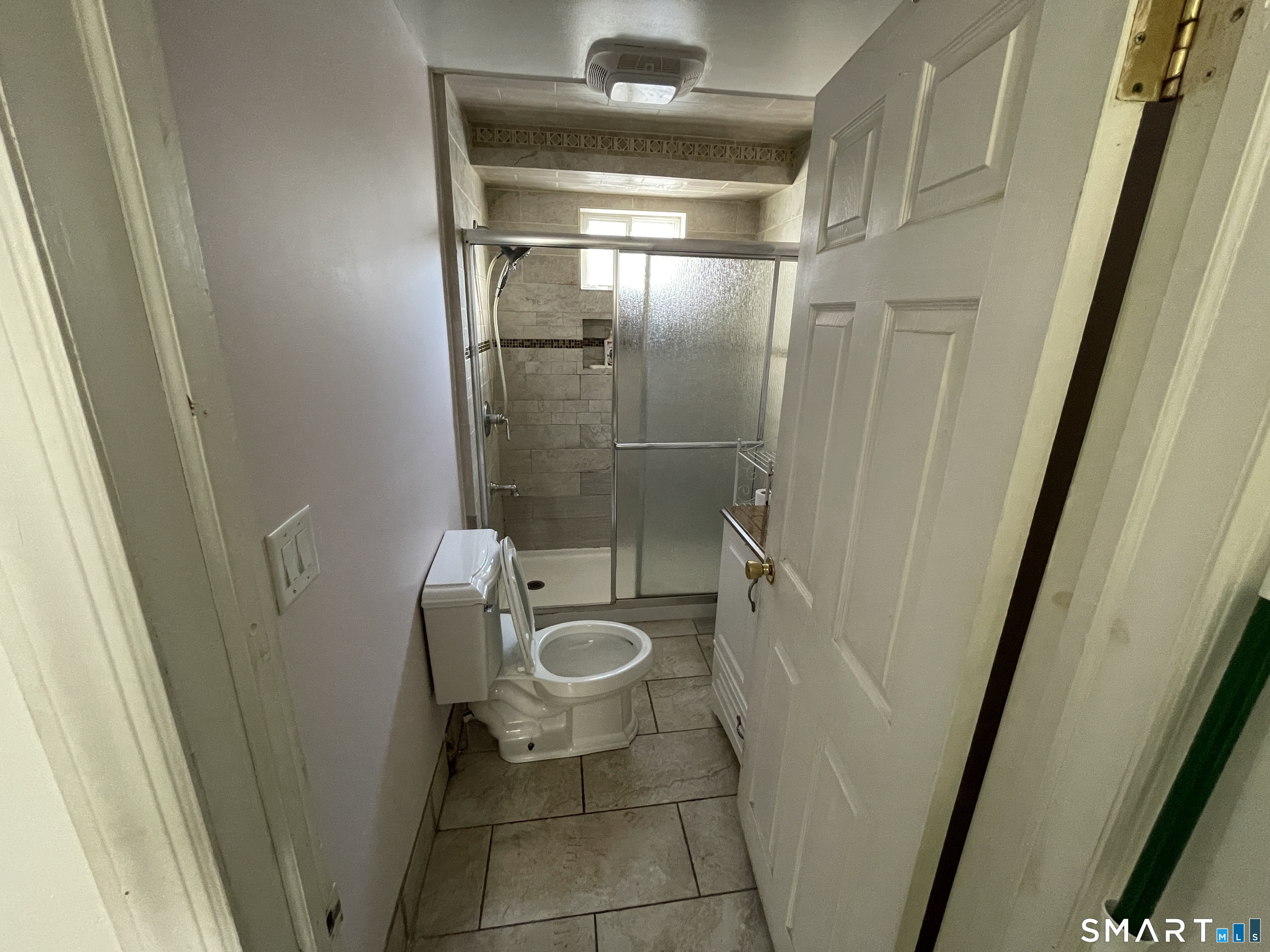 264 South Main Street Torrington, CT 06790 - Photo 18 of 39 First Floor Bath