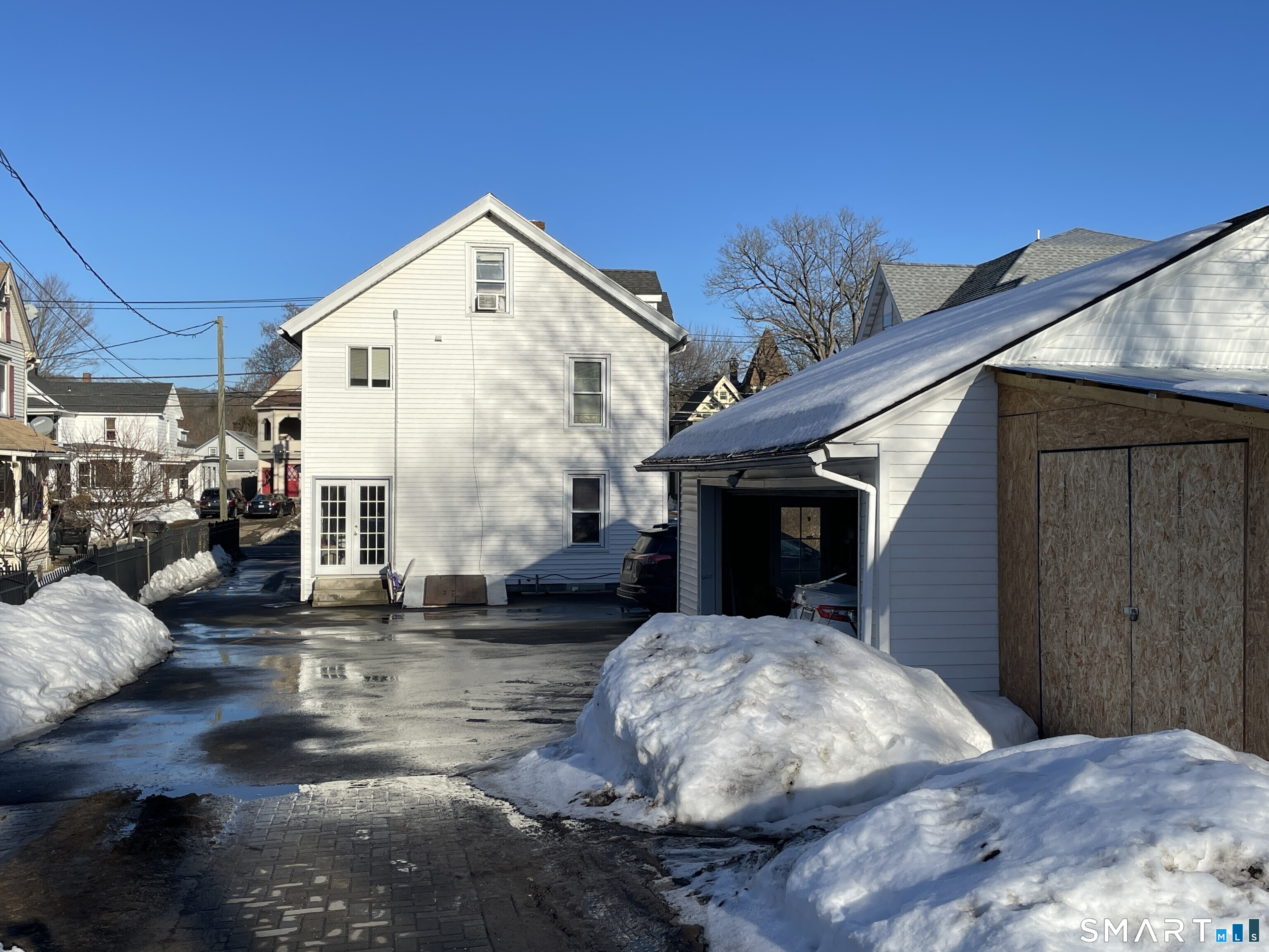 264 South Main Street Torrington, CT 06790 - Photo 5 of 39 Back