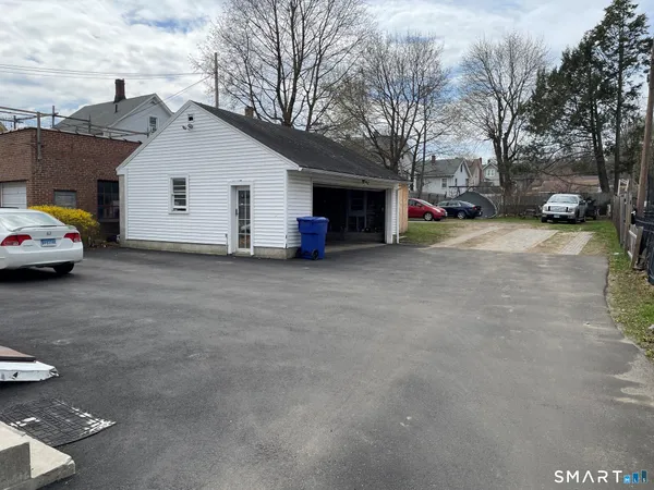 $474,900 | 264 South Main Street, Torrington, CT 06790