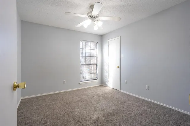 $1,900 | 362 South Stewart Avenue, Lancaster, TX 75146