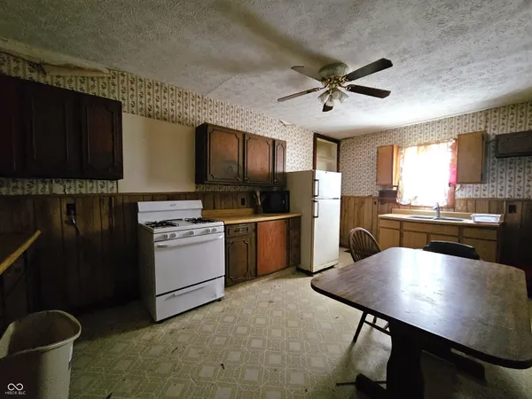 $103,000 | 103 North Franklin Street, Fairland, IN 46126